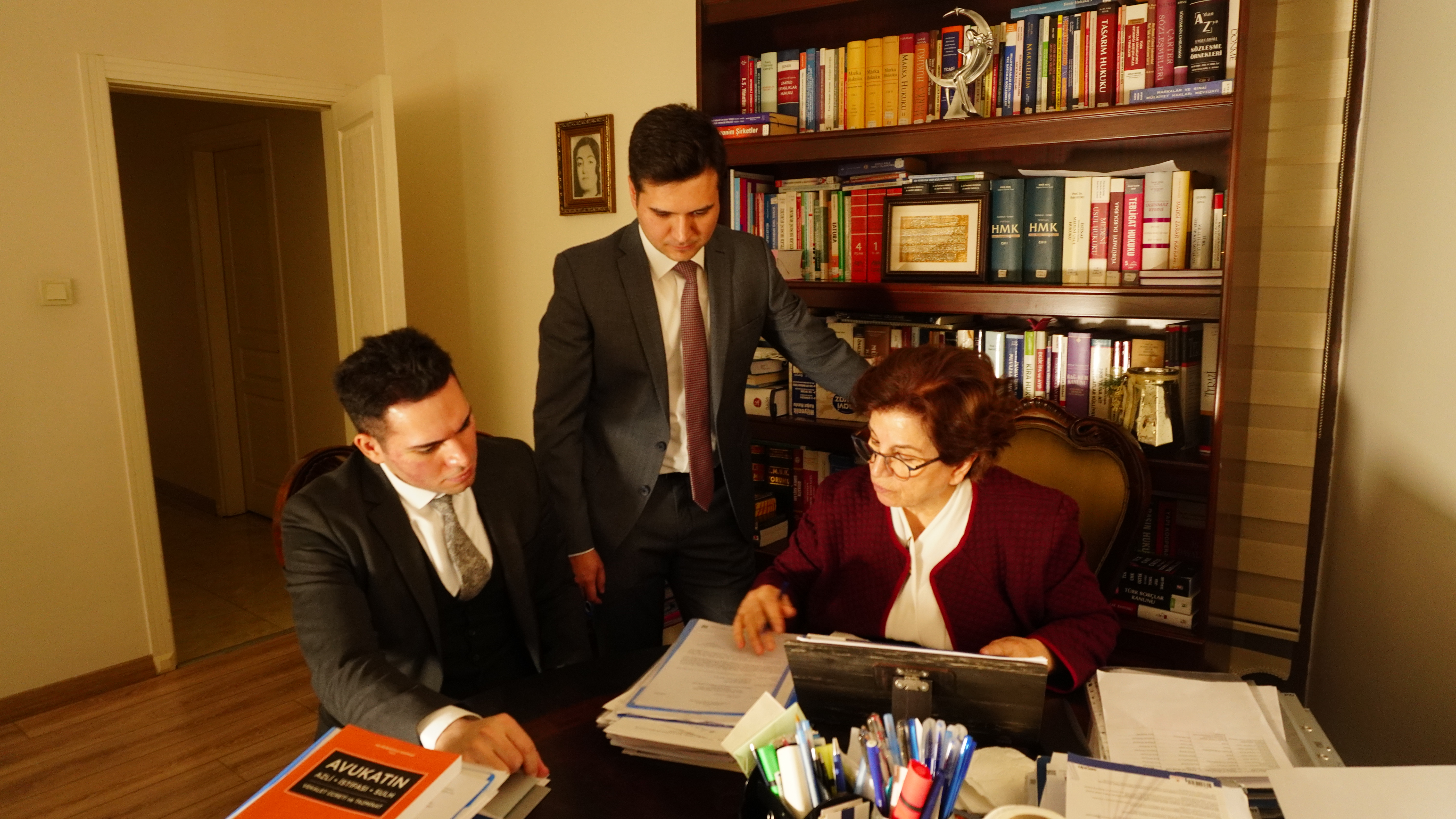 Ekip çalışması sırasında toplantı